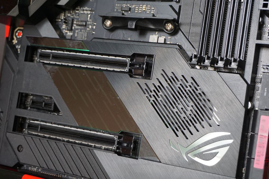 Loạt bo mạch chủ Asus X570 chính thức đổ bộ thị trường Việt - Hình 9