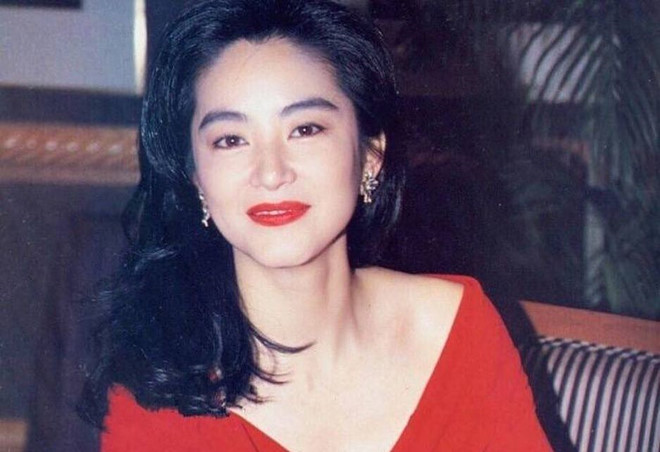 Ngắm lại nhan sắc thanh xuân của Đông Phương Bất Bại 50 năm có một - Hình 7
