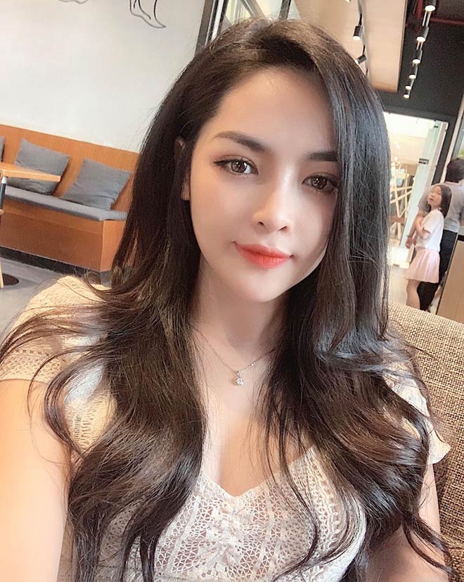 Ngoại hình như 2 người khác nhau sau 4 năm đổi đời của hotgirl dao kéo Nam Định đình đám một thời - Hình 5