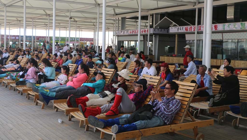 Nội Mông kỳ thú: thảo nguyên hóa sa mạc, khu vui chơi trong gió cát - Hình 21