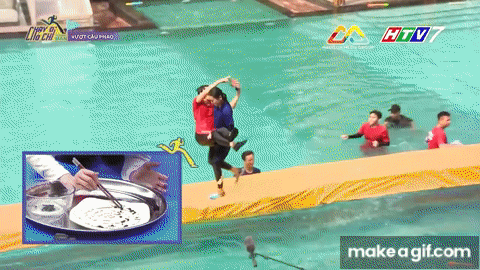 Running Man: Ơn trời, Liên Bỉnh Phát đã biết chơi dơ, mà còn... tụt được quần Trấn Thành! - Hình 6