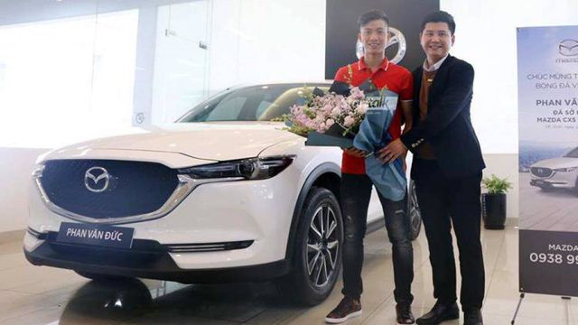 Sao Việt lên đời ô tô đón Tết: Giản dị hay nổi trội? - Hình 4
