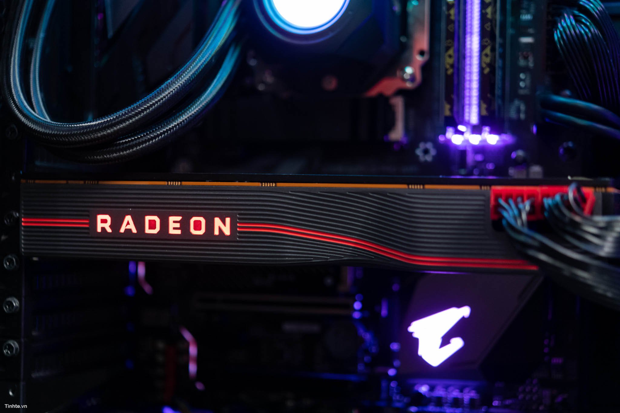 Trải nghiệm AMD RX Radeon 5700 XT: chơi tốt nhiều game ở 2K, xung cao hơn, ít ăn điện hơn đời trước - Hình 10