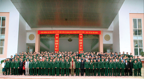 Trưởng thành từ lò luyện thép - Hình 2