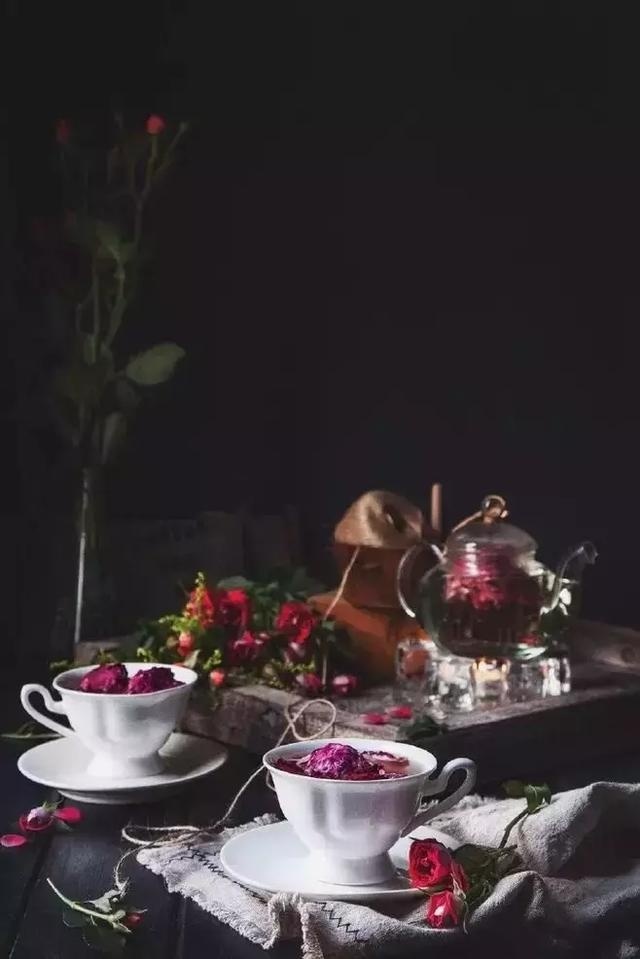Tự chế trà giảm cân từ hoa và trà thảo mộc giúp nàng mập như xe lu lột xác thành hot girl quyến rũ - Hình 1