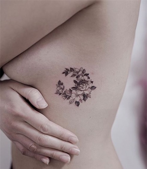 Xăm lườn: Xu hướng đẹp đau nhưng xứng đáng - Hình 9