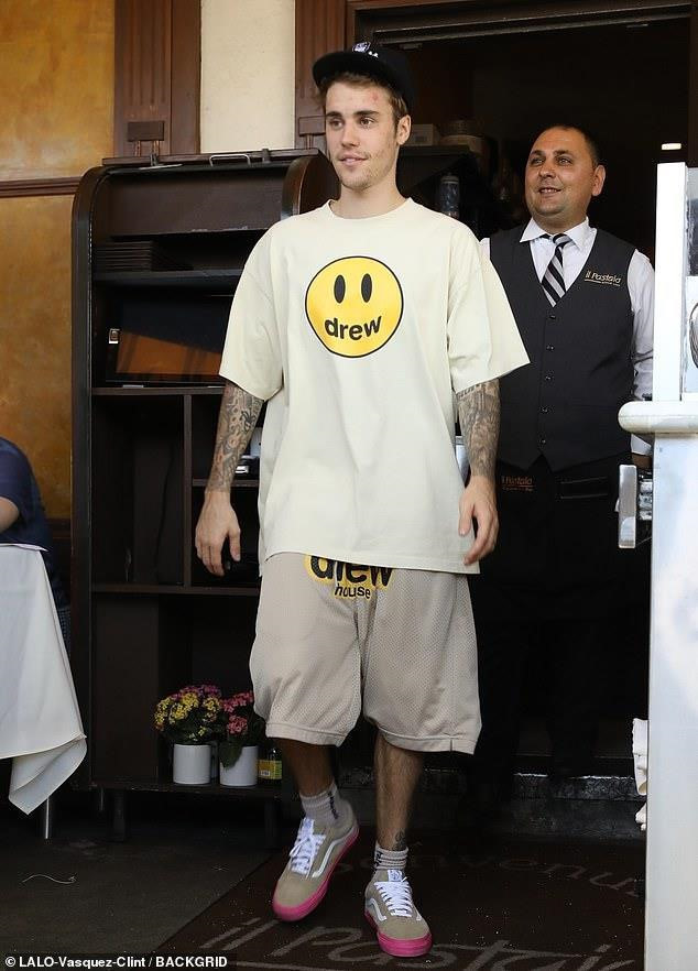 Justin Bieber and the times he was criticized for being messy and full of acne - Picture 3