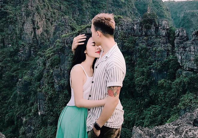 Dũng Về nhà đi con và bạn gái hot girl hàng ngày sành điệu thế nào? - Hình 4