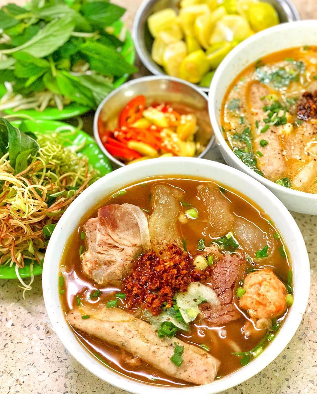 Ấm bụng ngày mưa với 6 địa chỉ bán bún bò Huế chất lượng ở TP.HCM - Hình 1
