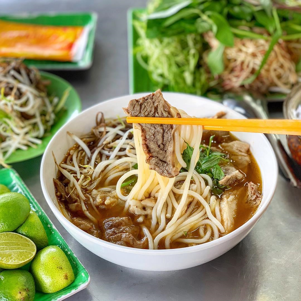 Ấm bụng ngày mưa với 6 địa chỉ bán bún bò Huế chất lượng ở TP.HCM - Hình 14