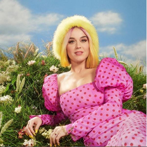 Katy Perry mặc áo dài Việt Nam, bìa single Small Talk hé lộ, fan thắc mắc: Đây là phần hai của 365? - Hình 3