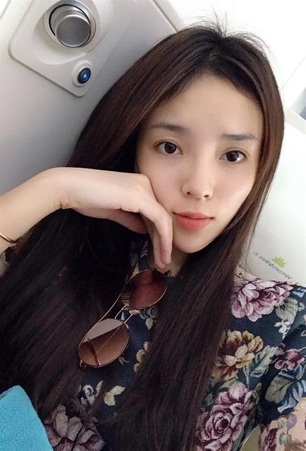 Khi các Hoa hậu đọ mặt mộc: Lương Thùy Linh đẹp rạng rỡ, Tiểu Vy sắc sảo thanh tú bất ngờ - Hình 4