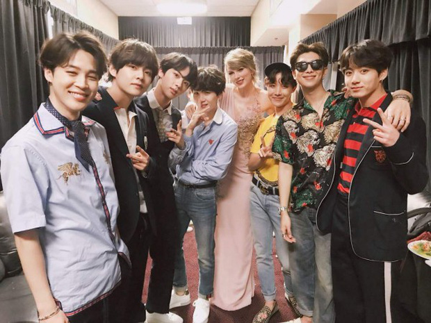 Không chỉ nghe nhạc BTS sương sương mà Taylor Swift còn có luôn bài hát yêu thích nhất của nhóm, đố biết bài gì? - Hình 1