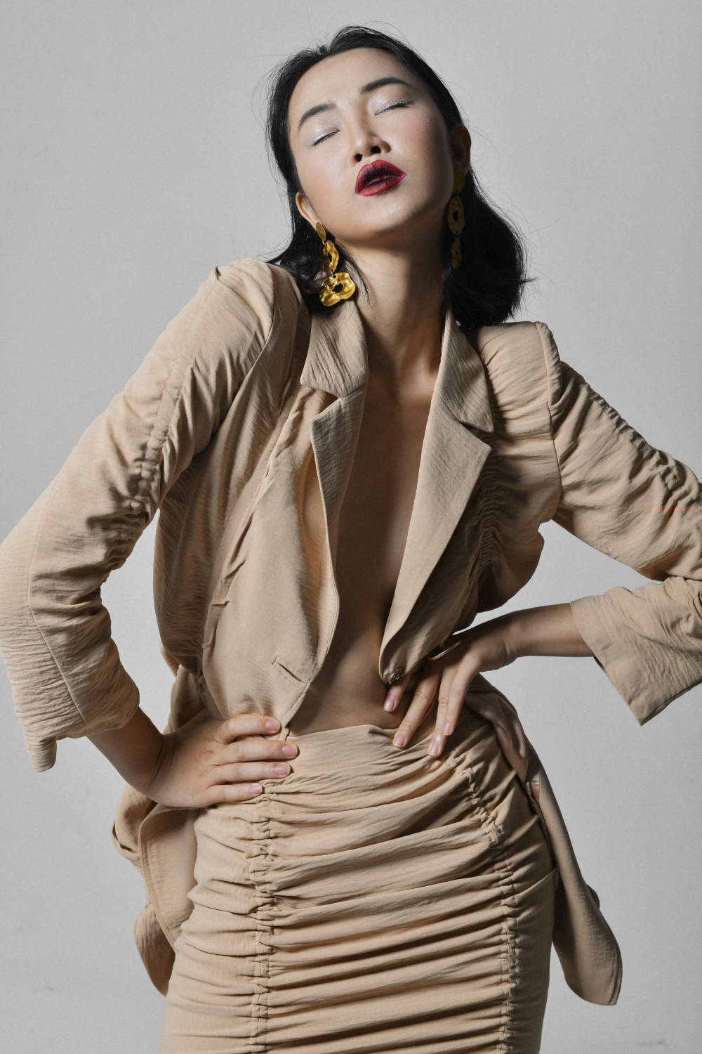 Nhà thiết kế Devon Nguyễn tổ chức show thời trang Moonlight - Hình 2
