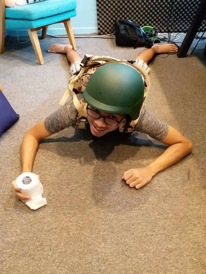 Nhìn lại hành trình gần 10 năm của PewPew: Từ chàng streamer chỉ mặc quần đùi khi lên sóng đến chủ 3 cửa hàng bánh mì ở Sài Gòn - Hình 4