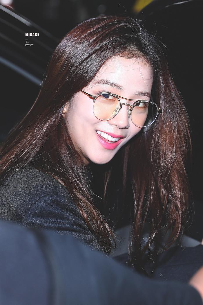 50 idol nữ Kpop được tìm kiếm nhiều nhất Youtube nửa đầu 2019: Jennie dẫn đầu áp đảo, các thành viên BlackPink thi nhau on top - Hình 9