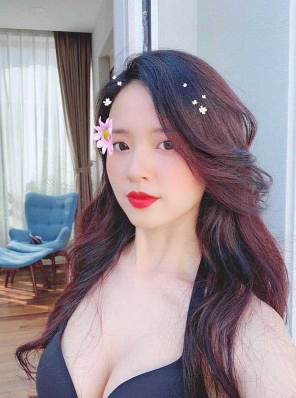 Phát hờn vì body nóng bỏng của 3 mỹ nữ có gương mặt ngây thơ nhất showbiz Việt - Hình 2