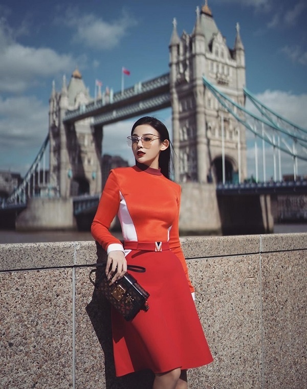 Phát hờn vì body nóng bỏng của 3 mỹ nữ có gương mặt ngây thơ nhất showbiz Việt - Hình 13