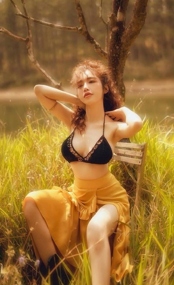 Phát hờn vì body nóng bỏng của 3 mỹ nữ có gương mặt ngây thơ nhất showbiz Việt - Hình 22