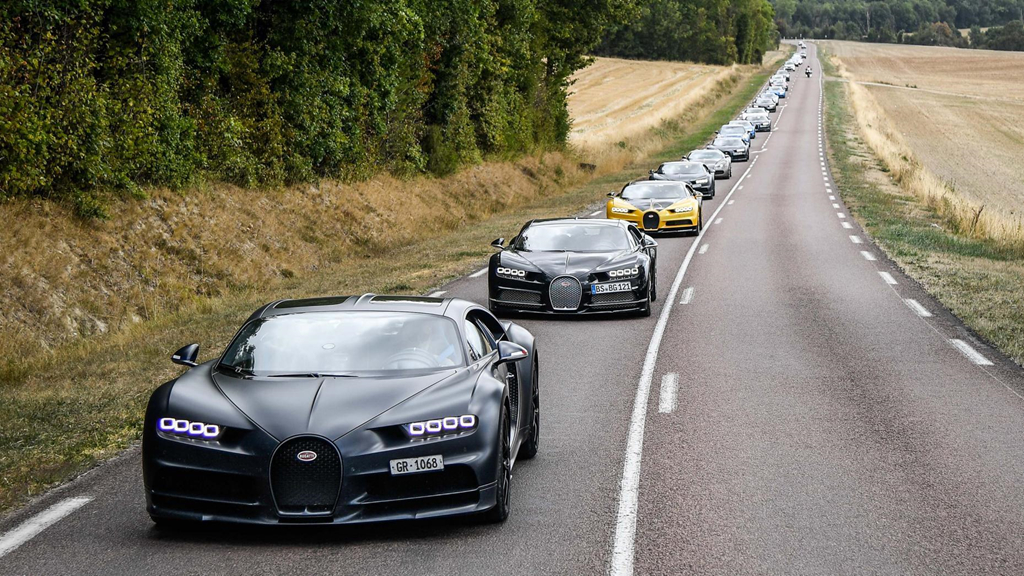 Hàng trăm siêu xe Bugatti hội ngộ nhân kỷ niệm 110 năm thành lập hãng - Hình 18