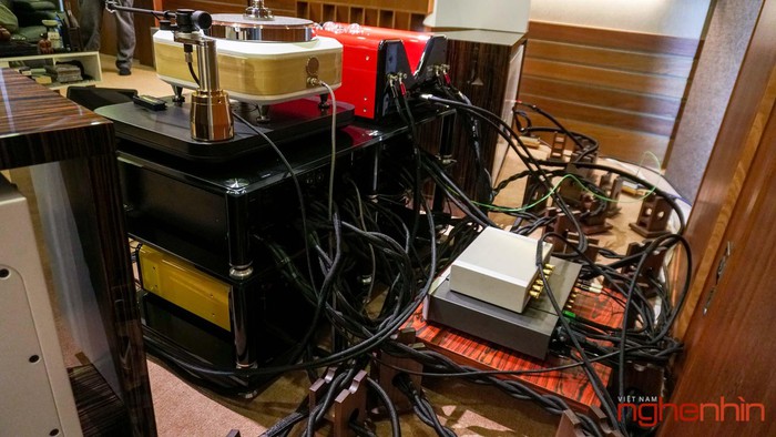 Trên tay loa kèn Viva Audio Nuda tại Việt Nam - Hình 8