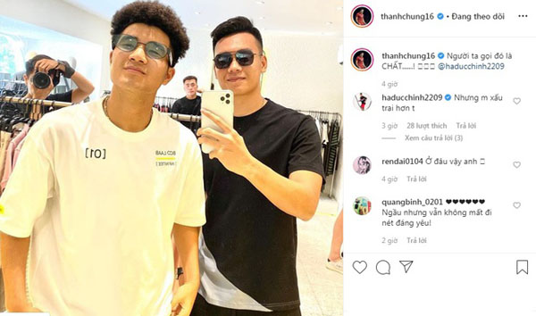 Các cầu thủ U23 Việt Nam thi nhau cắt tóc cầu may chào năm mới - Hình 1
