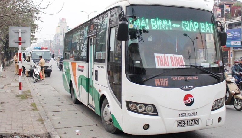 Cảnh sát, Thanh tra 'cải trang' ghi hình ảnh xe rùa bò - Hình 11