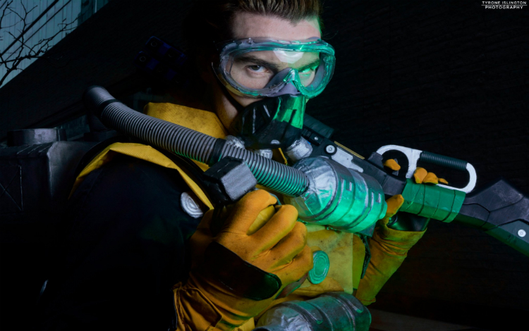 Cùng chiêm ngưỡng những hình ảnh hóa thân Caustic cực chất của cosplayer sở hữu 15000 follower - Hình 1