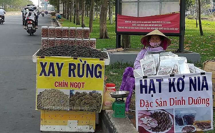Đặc sản vùng miền cho Tết xuống phố - Hình 1