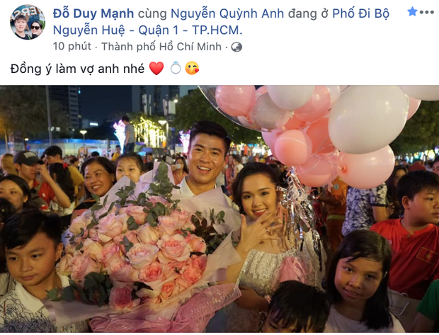 Dân tình phấn khích thả tim cho màn cầu hôn của Duy Mạnh, Quỳnh Anh lên tiếng: Sống chậm lại đi mọi người ơi - Hình 2