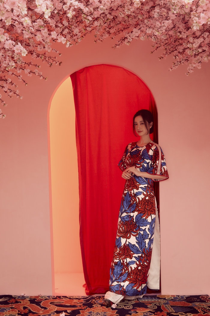 Jun Vũ hóa nàng thơ thanh nhã, diện áo dài tha thướt đón mùa Xuân - Hình 14