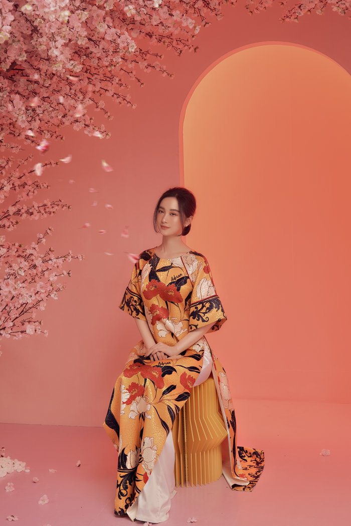 Jun Vũ hóa nàng thơ thanh nhã, diện áo dài tha thướt đón mùa Xuân - Hình 10