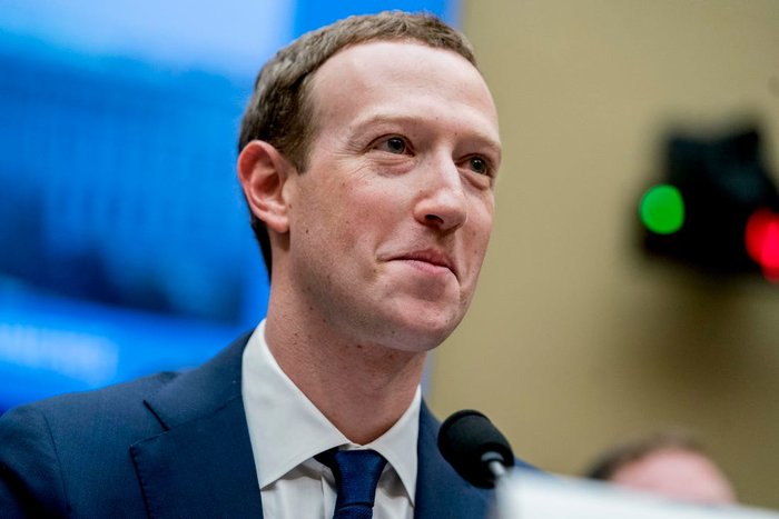 Ngập ngụa trong bê bối, ông chủ Facebook vẫn đút túi 27,3 tỷ USD trong năm qua - Hình 1