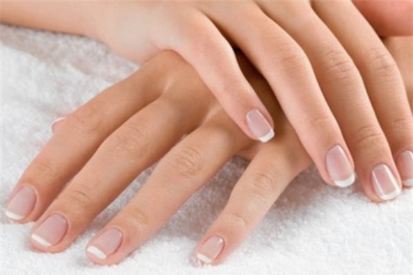 Những cách để giữ móng tay chắc và khỏe - Hình 5
