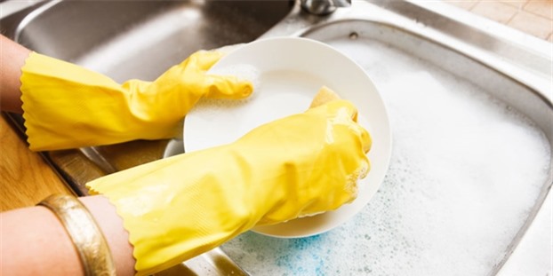 Những cách để giữ móng tay chắc và khỏe - Hình 4
