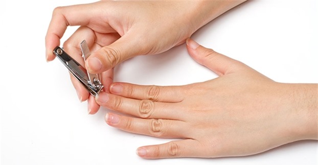 Những cách để giữ móng tay chắc và khỏe - Hình 2