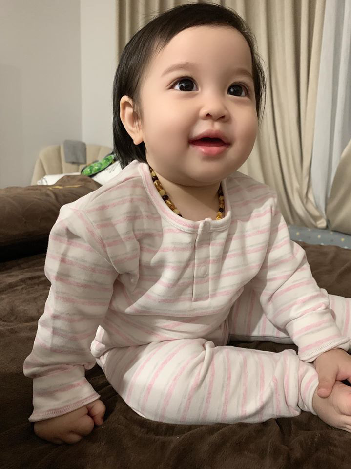 Những hoạt động đầu tiên của hội hot mom, hot face trên mạng xã hội khi năm mới 2020 vừa bước sang - Hình 6