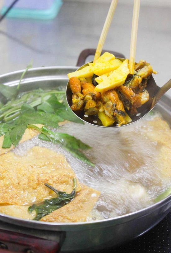 Rủ nhau đi ăn lẩu ếch Lee Tống ngon nức tiếng Hà Nội - Hình 3