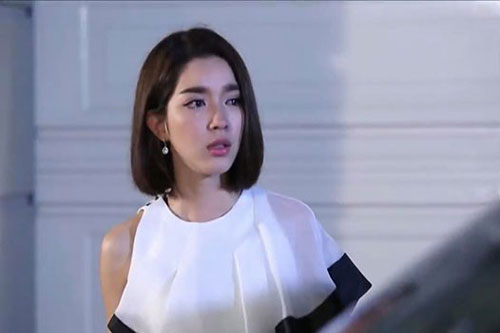 Về nhà không báo trước, nhìn thức ăn trong bát cơm của mẹ, em hất tung rồi gọi chị dâu hỏi cho ra lẽ, không ngờ câu trả lời còn sốc óc hơn - Hình 1