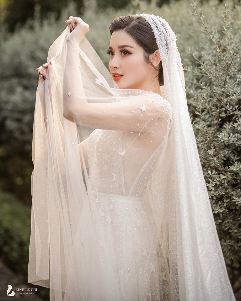 Chu Thanh Huyền đi thử váy cưới, chỉ chờ ngày Quang Hải rước về dinh