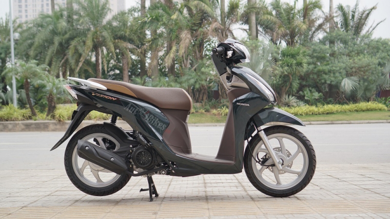 Honda Vision 2011 màu nâu đất nữ sử dụng  2banhvn