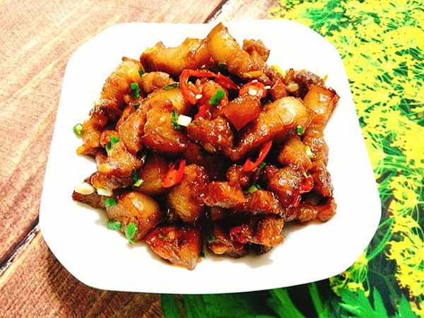 Bữa cơm sum vầy cuối tuần với món thịt rang cháy cạnh mặn mà béo ngậy - Hình 5