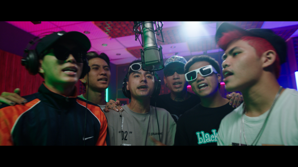 Dế Choắt, Lăng LD và team Wowy bất ngờ 'đánh úp' fan với bản cover Chạy cực chất - Hình 4