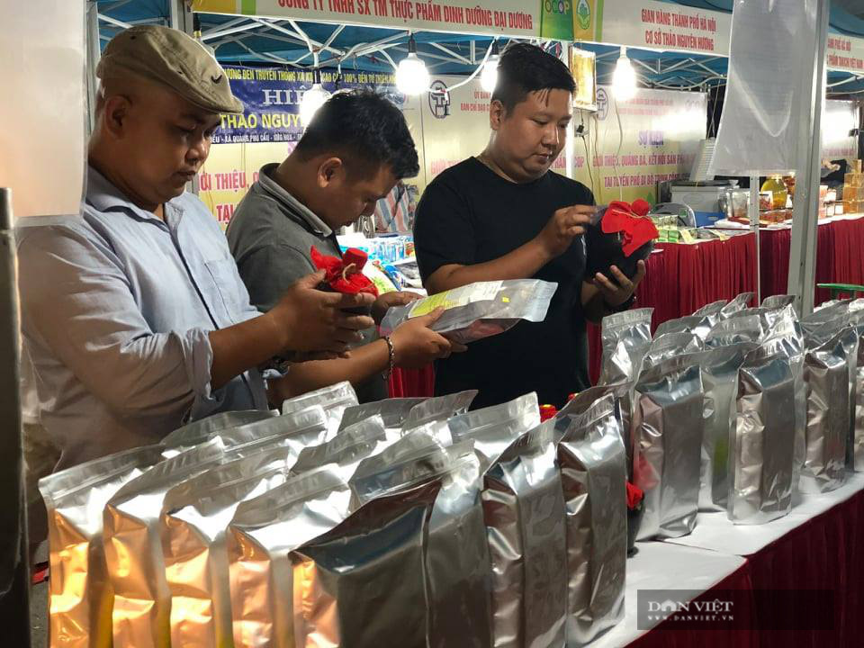 Hà Nội: Hàng trăm đặc sản OCOP quy tụ, nhiều hoạt động hấp dẫn khiến du khách thích thú - Hình 5