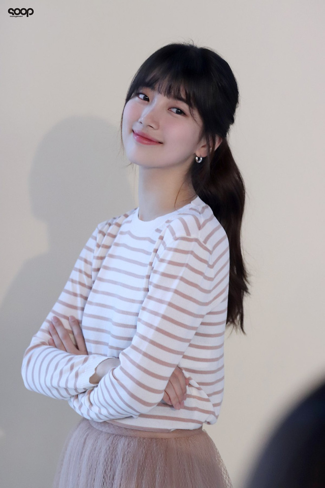 Suzy phúng phính thấy rõ nhưng vẫn cực xinh bên cạnh Nam Joo Hyuk ở hậu trường Start Up - Hình 11