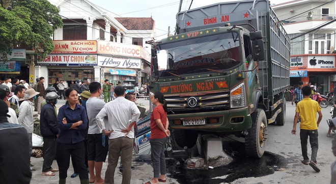 Xe tải rơi xuống mương, tài xế thiệt mạng - Hình 2