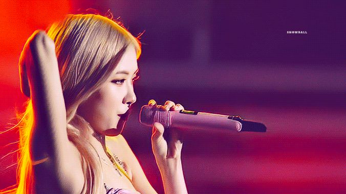 2 fancam huyền thoại của Rosé (BLACKPINK): Kho.e bod.y đỉnh cao ở Nhật nhưng đến Coachella mới đạt đẳng cấp nữ thần - Hình 7