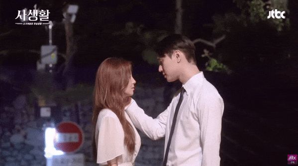 Hậu trường cảnh hôn của Kyung Pyo - Seohyun trong Private Lives: Nhà trai đề nghị hôn hẳn 2 lần - Hình 3