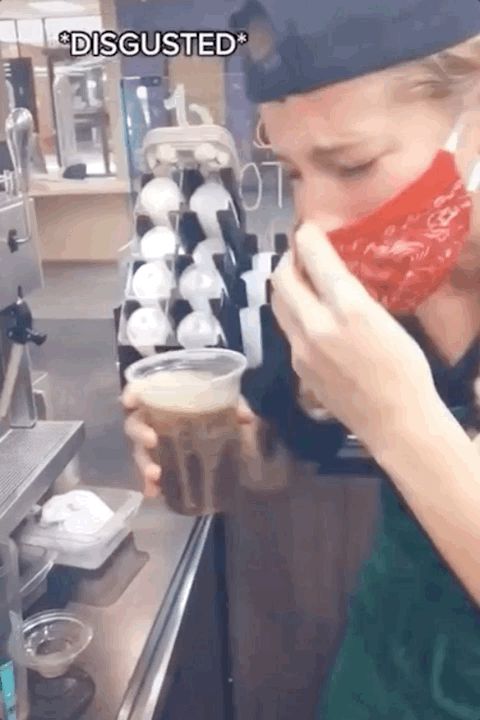 Hoang mang về clip nhân viên Starbucks nhổ lại đồ uống vào ly của khách sau khi nếm thử - Hình 5