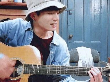 Jungkook đúng là có họ với thần may mắn, muốn gì được nấy trên mọi mặt trận! - Hình 4